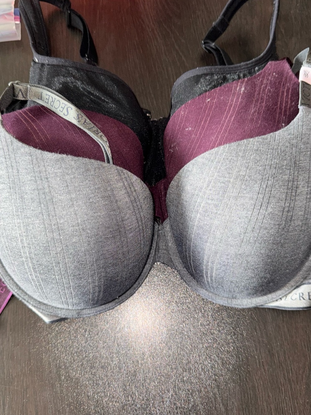 Victoria's Secret Gray/Plum Bra. Black Hasi 34DD